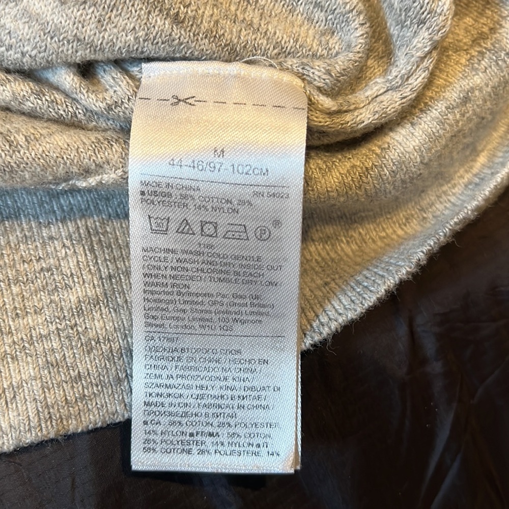 Banana Republic Crewneck Sweater - Picture 4 of 5